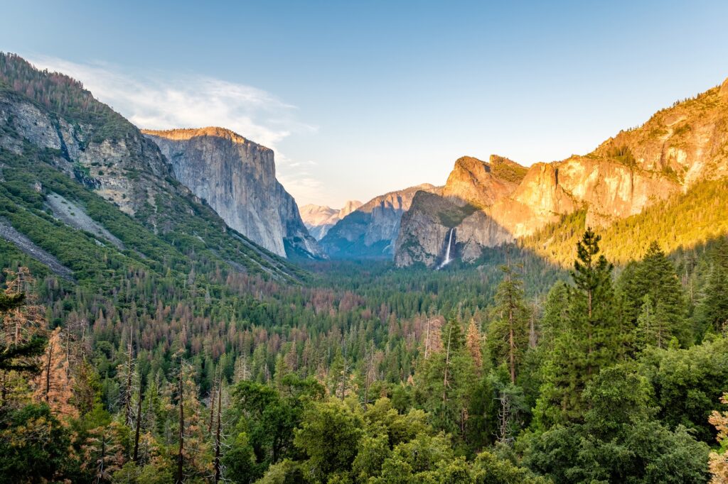 Yosemite National Park Valley summer landscape, best places to visit in the usa